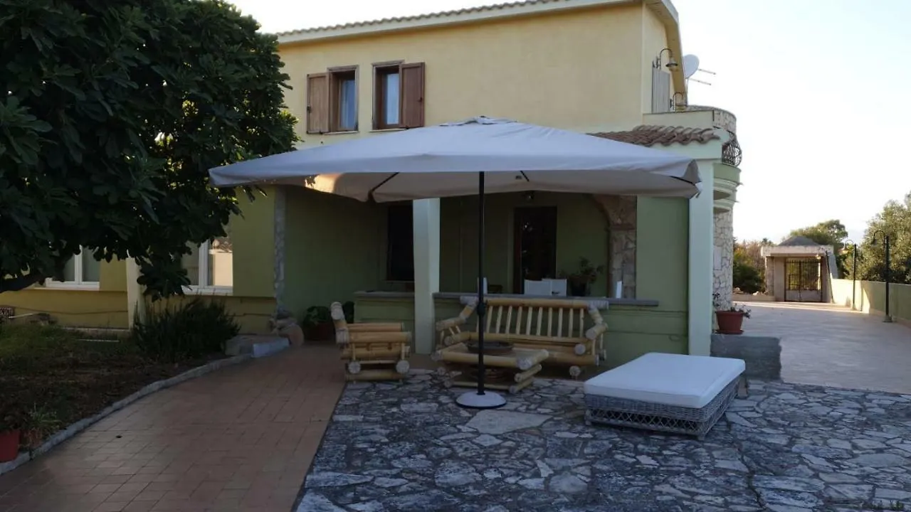Villa Renzo E Lucia Sant Isidoro